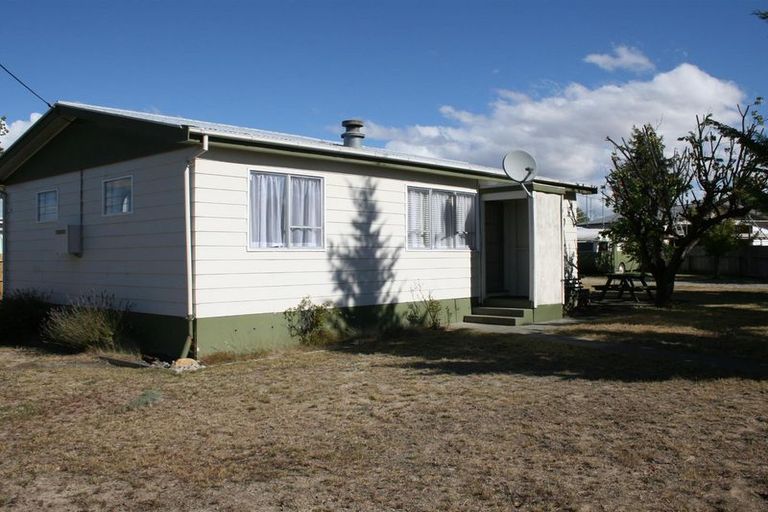 Photo of property in 15 Pukaki Place, Twizel, 7901