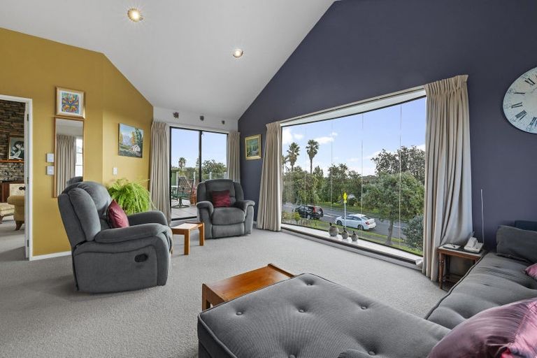 Photo of property in 39 Alec Craig Way, Gulf Harbour, Whangaparaoa, 0930
