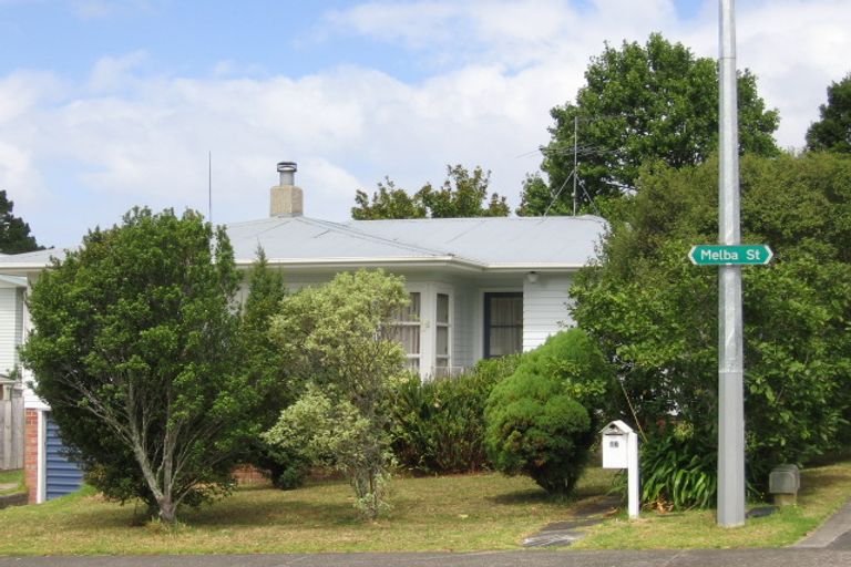 Photo of property in 16 Melba Street, Beach Haven, Auckland, 0626