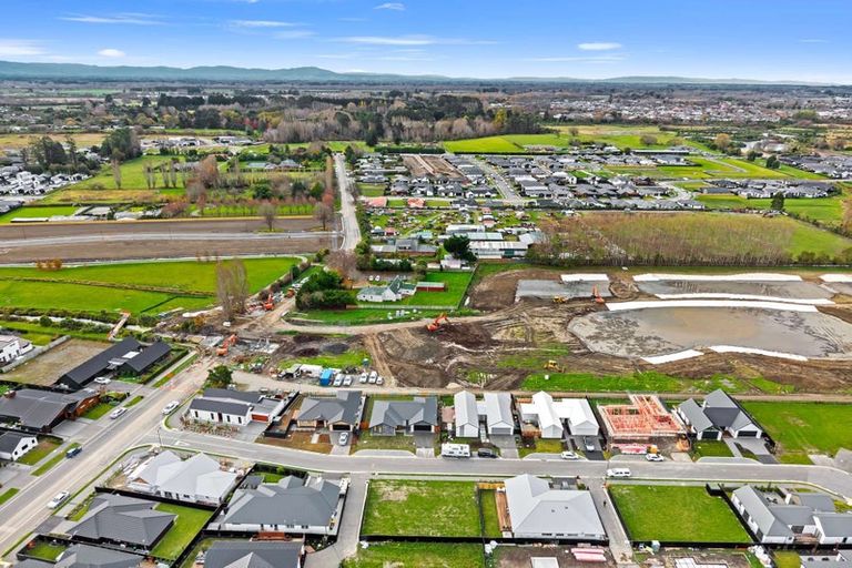 Photo of property in 10 Elsie Lange Way, Casebrook, Christchurch, 8051