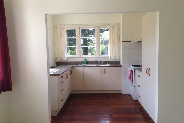 Photo of property in 274 Royal Road, Massey, Auckland, 0614