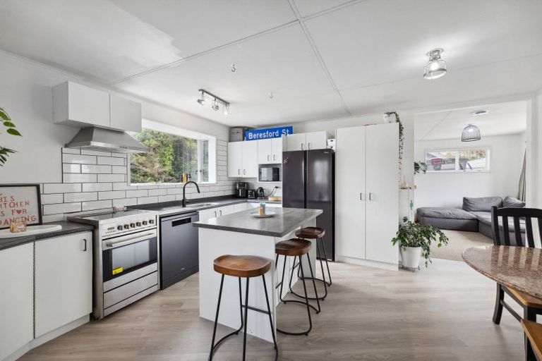 Photo of property in 15 Frederick Street, Two Mile Bay, Taupo, 3330
