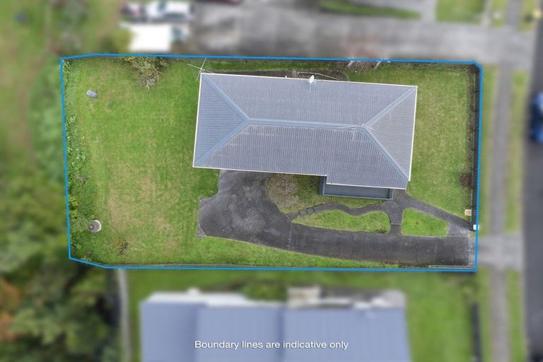 Photo of property in 53 Edgewater Parade, Waiuku, 2123