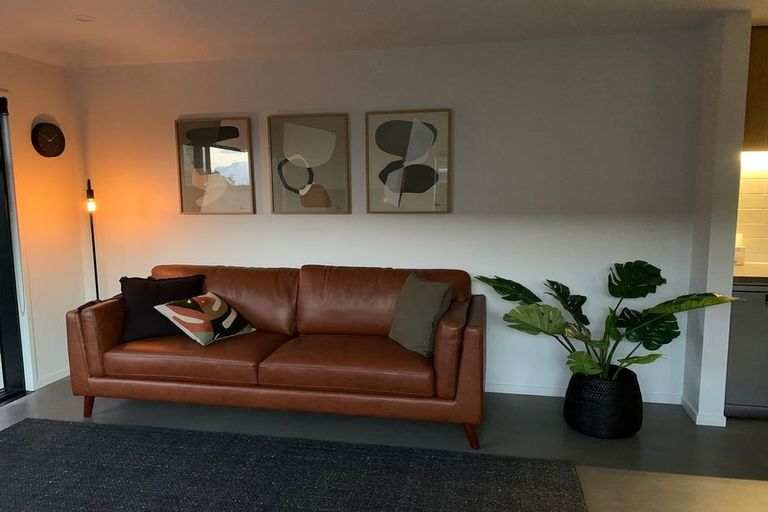 Photo of property in 9 Lyn Street, Lynmouth, New Plymouth, 4310