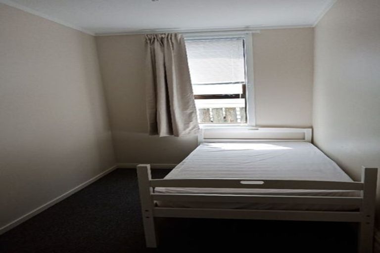 Photo of property in 35 Bay Street, Petone, Lower Hutt, 5012