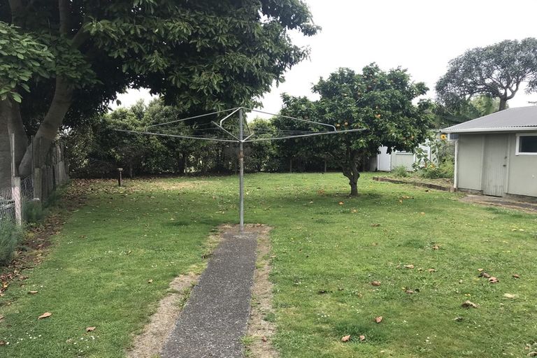 Photo of property in 20 Defoe Avenue, Hillcrest, Hamilton, 3216