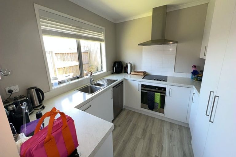 Photo of property in 98 Whakaturou Crescent, Pyes Pa, Tauranga, 3112