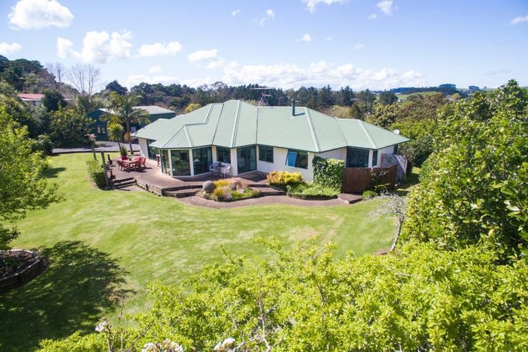 Photo of property in 32 Harrisville Road, Tuakau, 2121