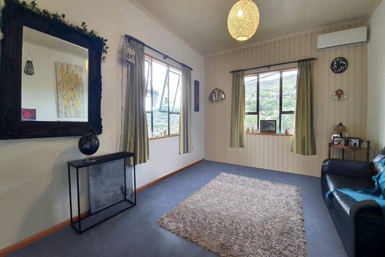 Photo of property in 29 Ripon Street, Lyttelton, 8082