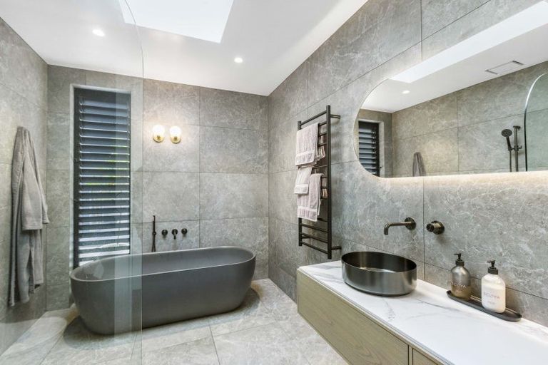 Photo of property in 296 Kitchener Road, Pukekohe, 2120