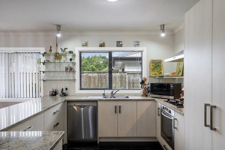Photo of property in 619a Queen Street East, Levin, 5510