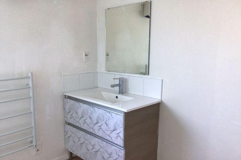 Photo of property in 2/16 Kilmarnock Street, Riccarton, Christchurch, 8011