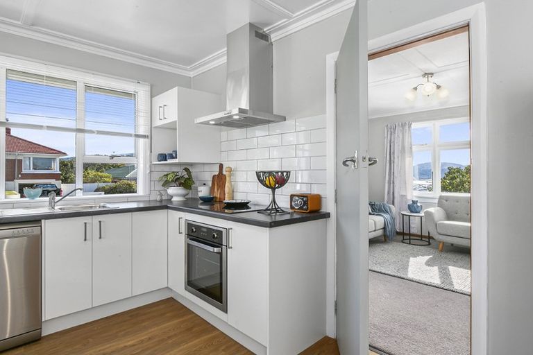 Photo of property in 137 Easther Crescent, Kew, Dunedin, 9012
