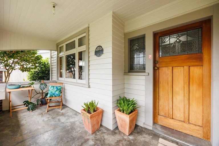 Photo of property in 15 Miro Street, Takaro, Palmerston North, 4410