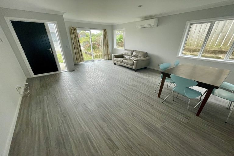 Photo of property in 34a Landsdowne Terrace, Karori, Wellington, 6012