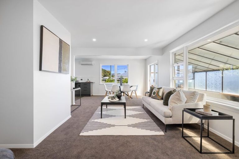 Photo of property in 8 Compton Street, Woolston, Christchurch, 8062