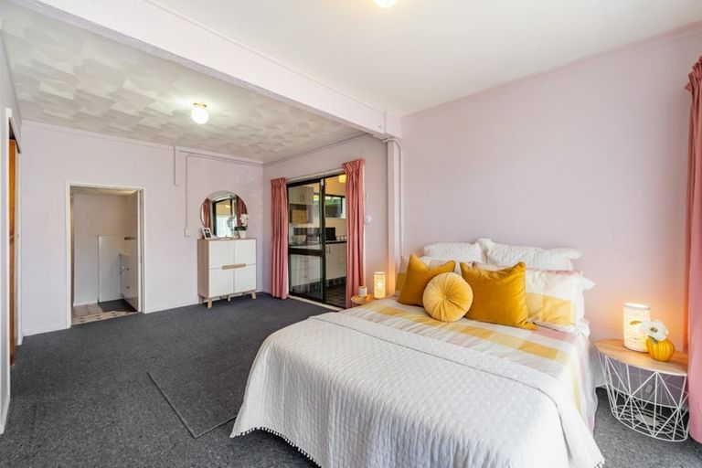 Photo of property in 6 Haast Close, Kelson, Lower Hutt, 5010