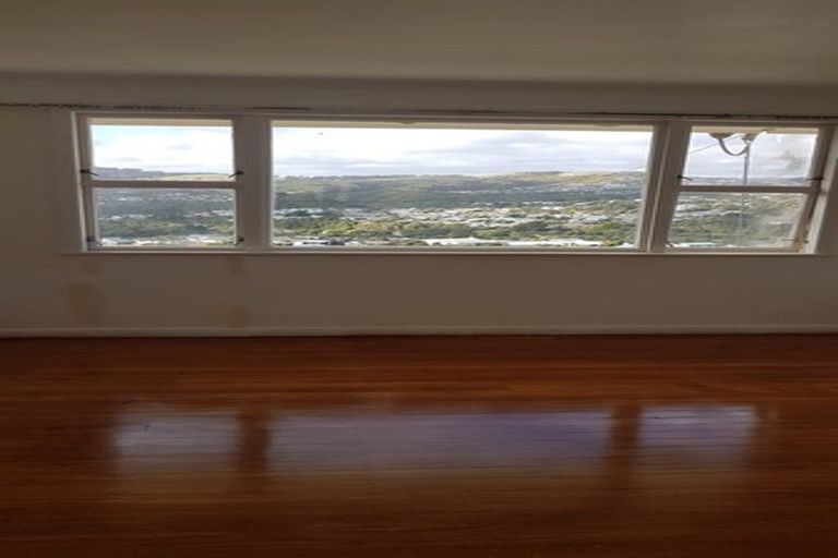 Photo of property in 31 Clifford Road, Johnsonville, Wellington, 6037