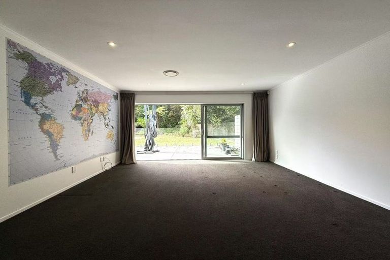Photo of property in 26 Kingfisher Grove, Greenhithe, Auckland, 0632