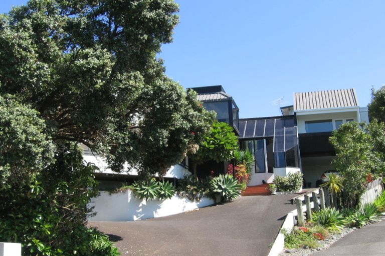 Photo of property in 52 Beach Road, Castor Bay, Auckland, 0620