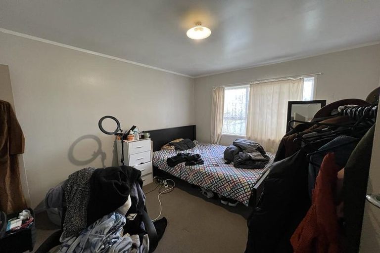 Photo of property in 2/41 Miro Street, New Lynn, Auckland, 0600