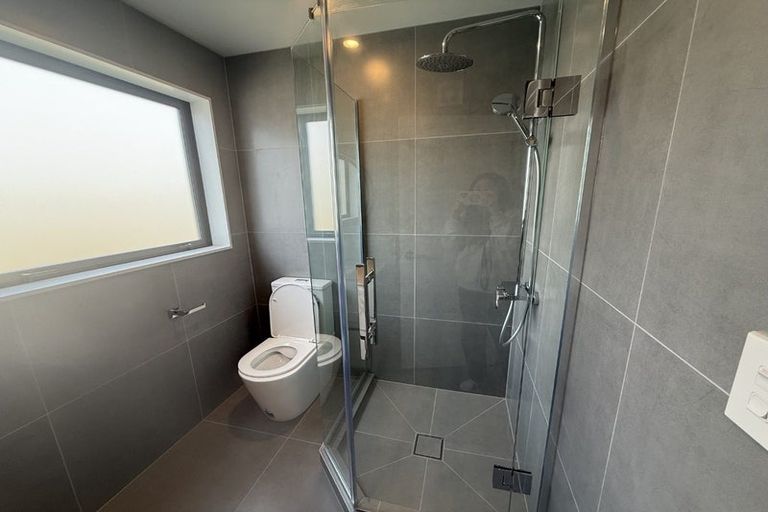 Photo of property in 31d Weldene Avenue, Glenfield, Auckland, 0629