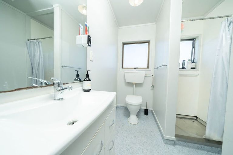 Photo of property in 79 Valley Road, Hikurangi, 0114