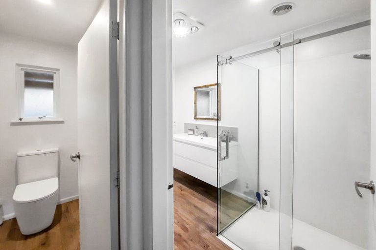 Photo of property in 3 Meadow Street, Papanui, Christchurch, 8052