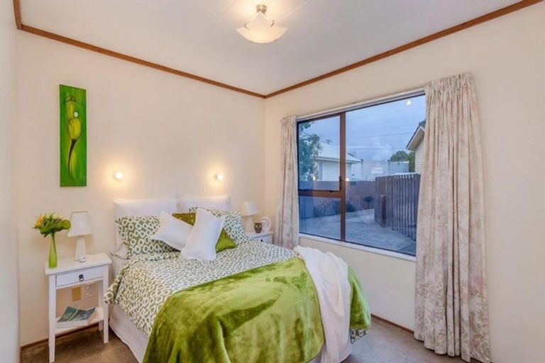 Photo of property in 97a Portage Road, New Lynn, Auckland, 0600