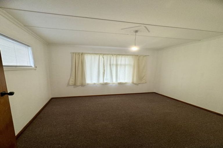 Photo of property in 88 Main Road, Wainuiomata, Lower Hutt, 5014