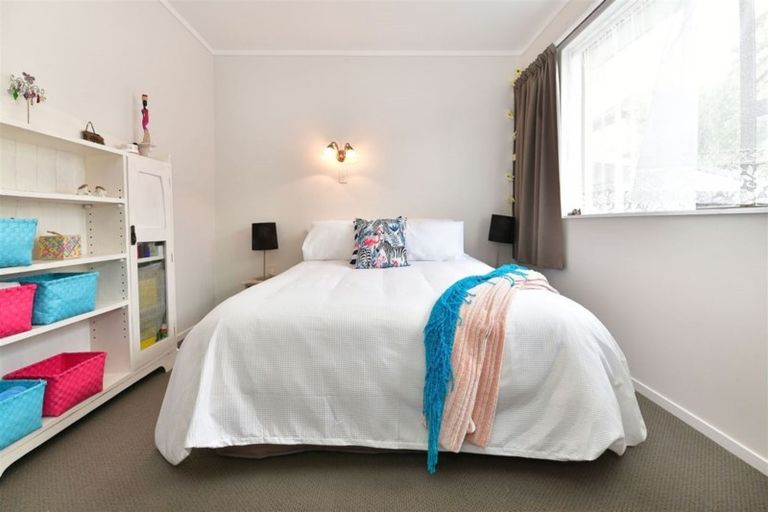 Photo of property in 2/438 Hibiscus Coast Highway, Orewa, 0931