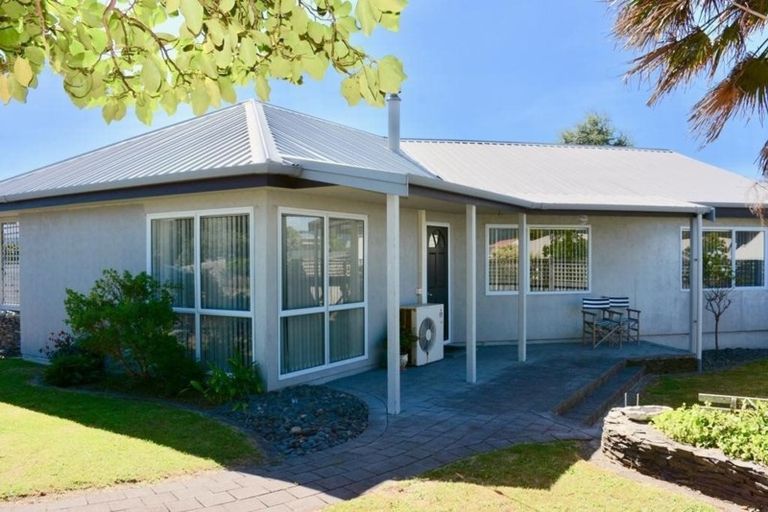 Photo of property in 13 Willow Grove, Tairua, 3508