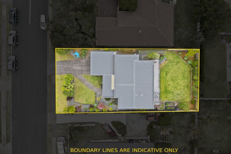 Photo of property in 5 Stapleford Crescent, Browns Bay, Auckland, 0630