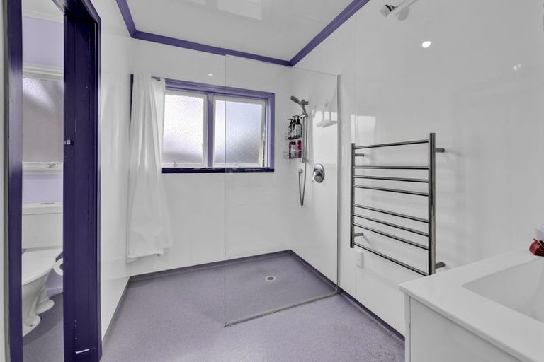 Photo of property in 28 Camberwell Road, Hawera, 4610