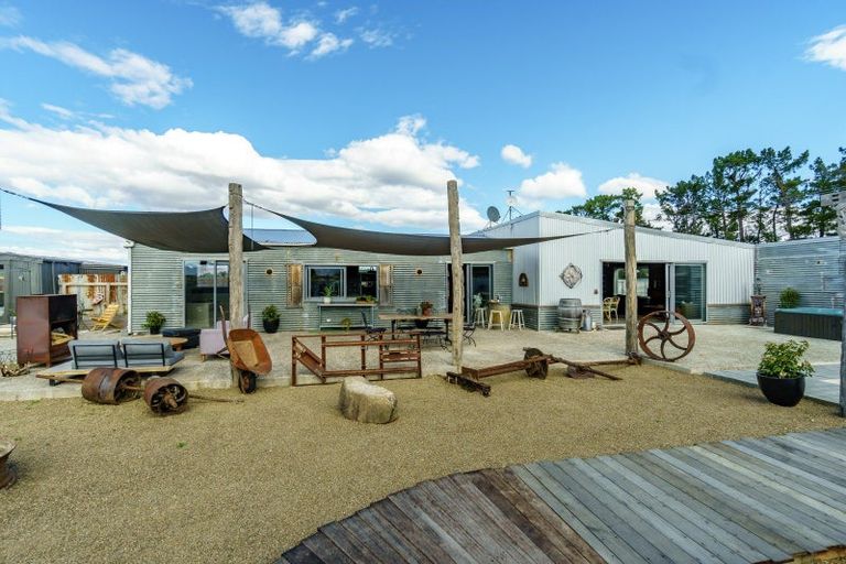 Photo of property in 454 Letts Gully Road, Letts Gully, Alexandra, 9393