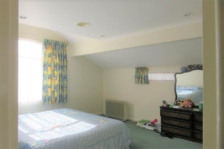 Photo of property in 27 Amesbury Drive, Churton Park, Wellington, 6037