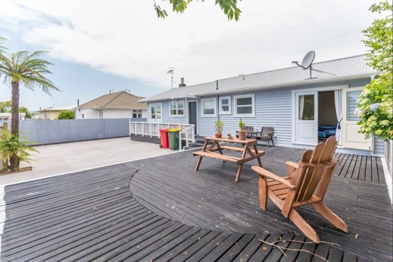 Photo of property in 15 George Street, Levin, 5510