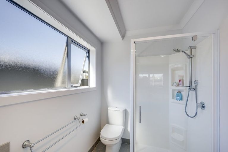 Photo of property in 14 Pacific Avenue, Poraiti, Napier, 4112