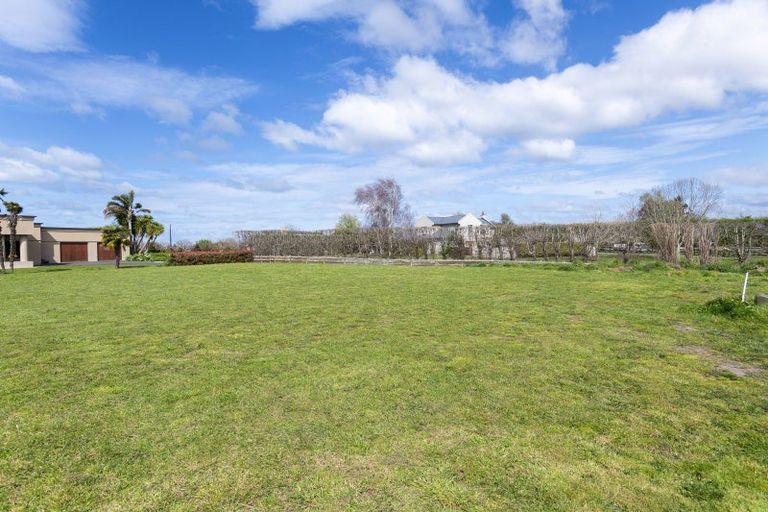 Photo of property in 10 Allan Avenue, Makauri, 4071