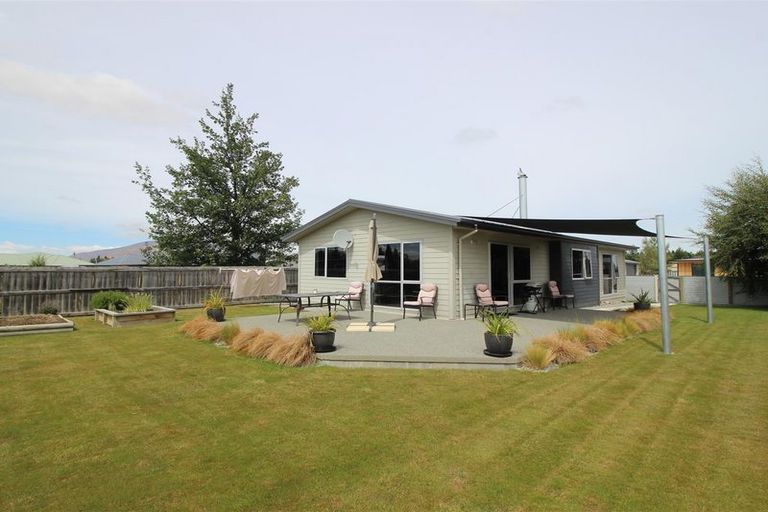 Photo of property in 14 Rhoboro Road, Twizel, 7901