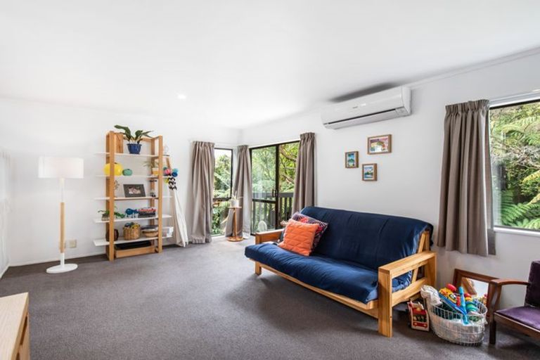 Photo of property in 4/33 Eskdale Road, Birkdale, Auckland, 0626