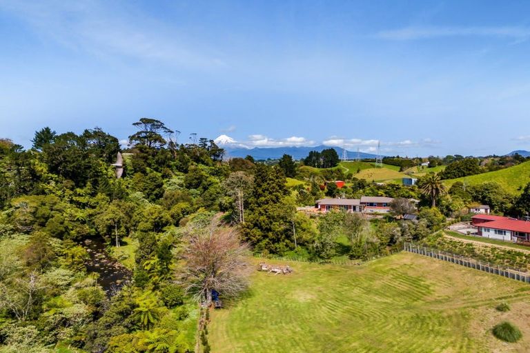 Photo of property in 7 Orite Drive, Welbourn, New Plymouth, 4310