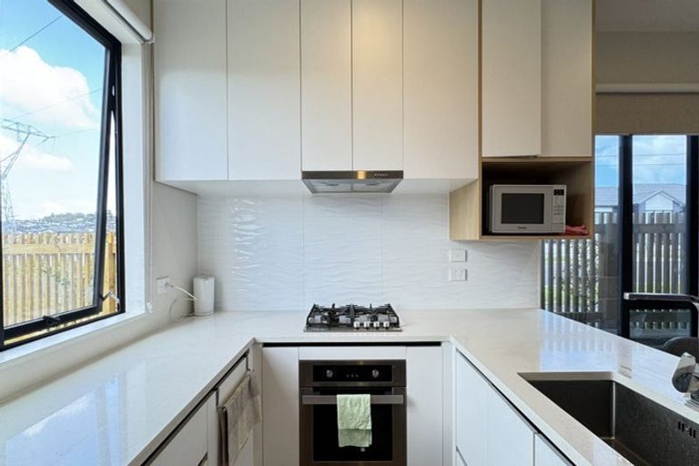 Photo of property in 2 Freshland Drive, Flat Bush, Auckland, 2019