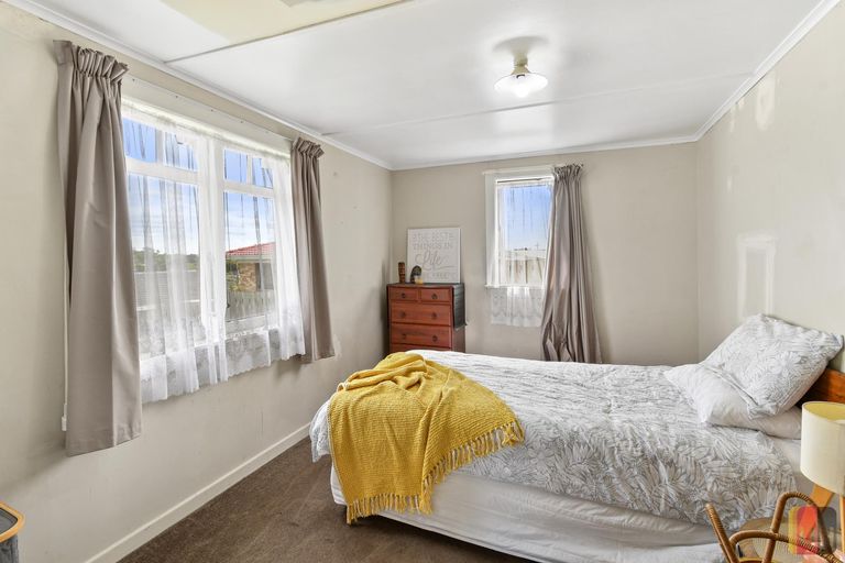 Photo of property in 8 Wautaiti Drive, Riverhead, 0820