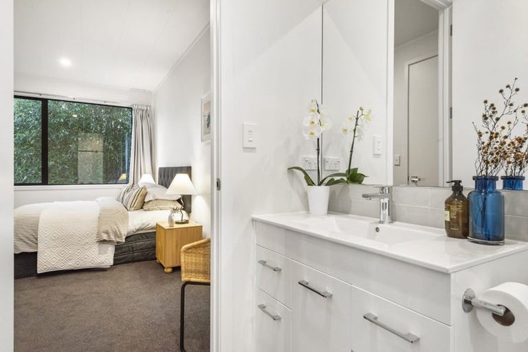 Photo of property in 14 Fordham Street, Beach Haven, Auckland, 0626