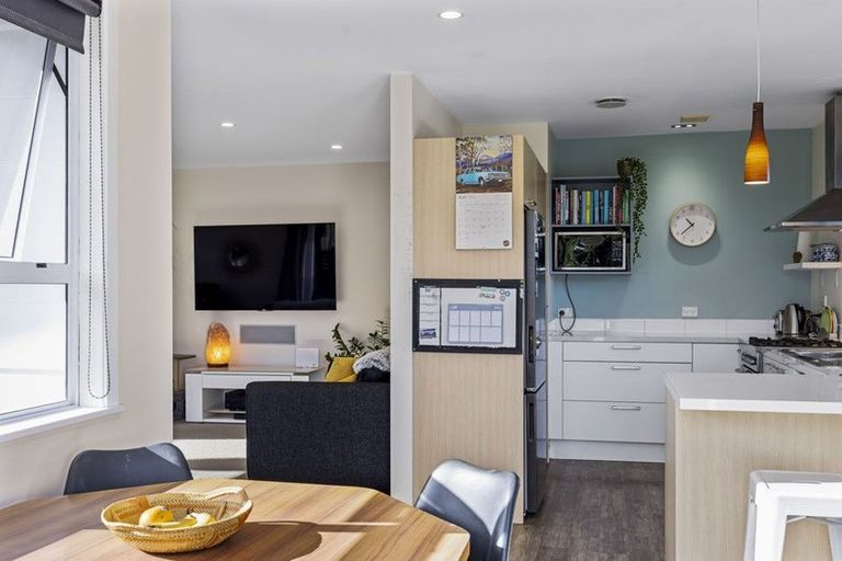 Photo of property in 71 Marama Crescent, Spotswood, New Plymouth, 4310