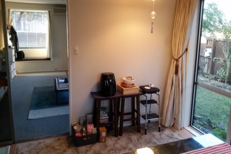Photo of property in 1/45 Withells Road, Avonhead, Christchurch, 8042