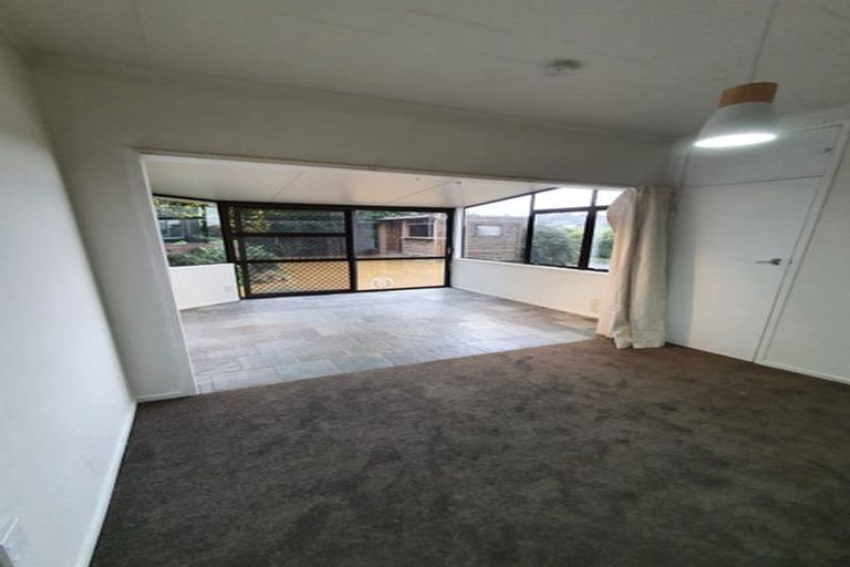 Photo of property in 1 Moera Place, Stanmore Bay, Whangaparaoa, 0932