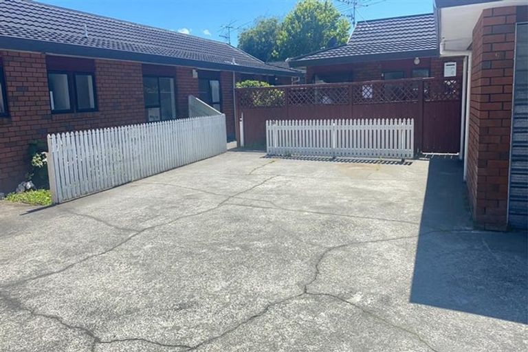 Photo of property in 2/37 Bauchop Road, Waterloo, Lower Hutt, 5011