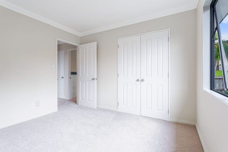Photo of property in 1 San Angelo Court, Henderson, Auckland, 0612